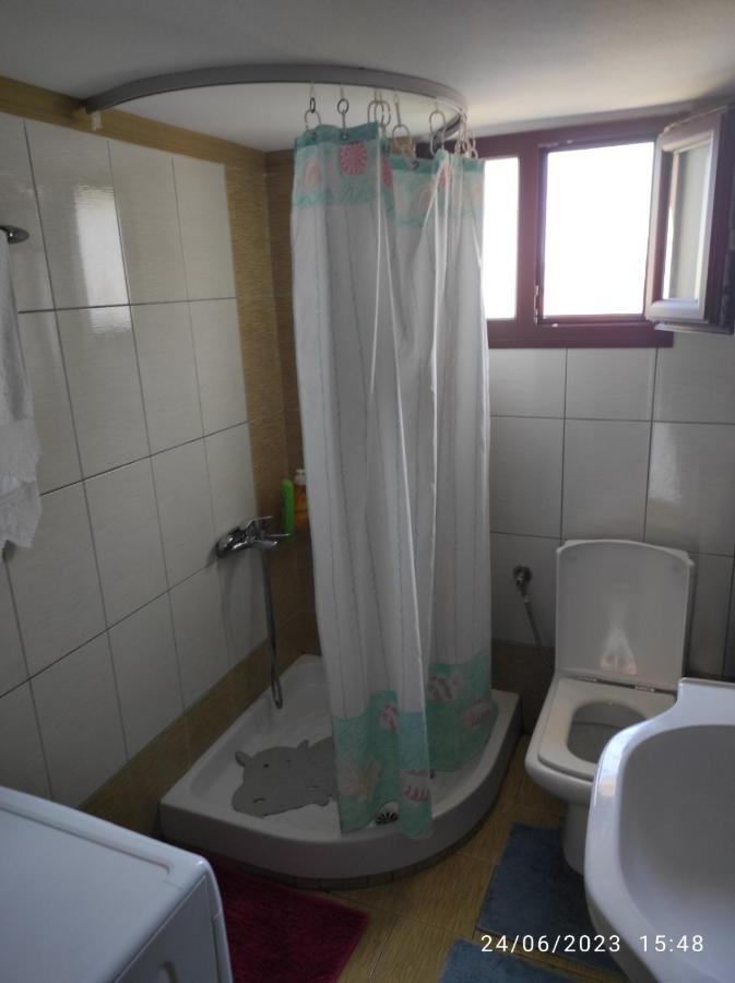 Annashouse Apartment เนอาเปรามอส ภายนอก รูปภาพ